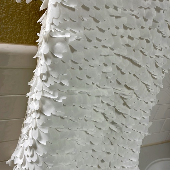 Pottery Barn Kids White Crib Dust Ruffle . Never used . - Picture 2 of 4